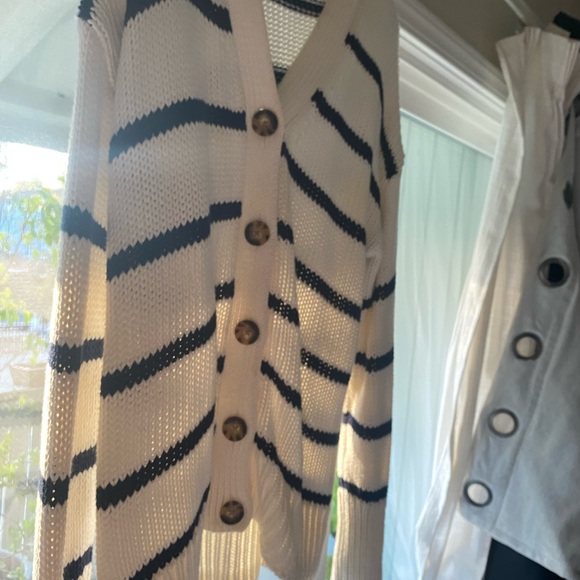 La Ligne Marina cardigan in XS in gently loved condition. - Picture 8 of 11